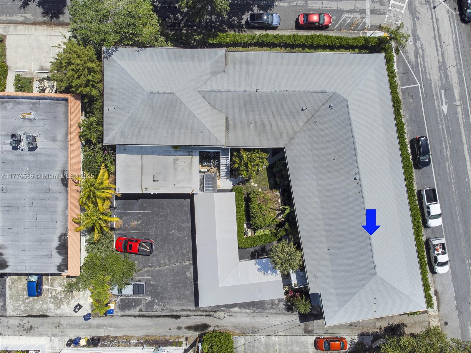 FOUR TWENTY ONE CONDO - Residential