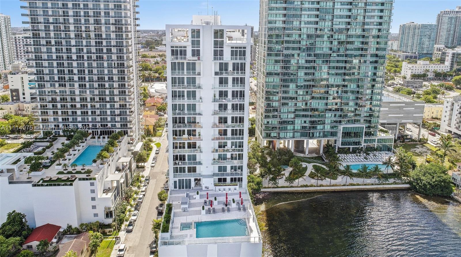 THE CRIMSON CONDOMINIUM - Residential