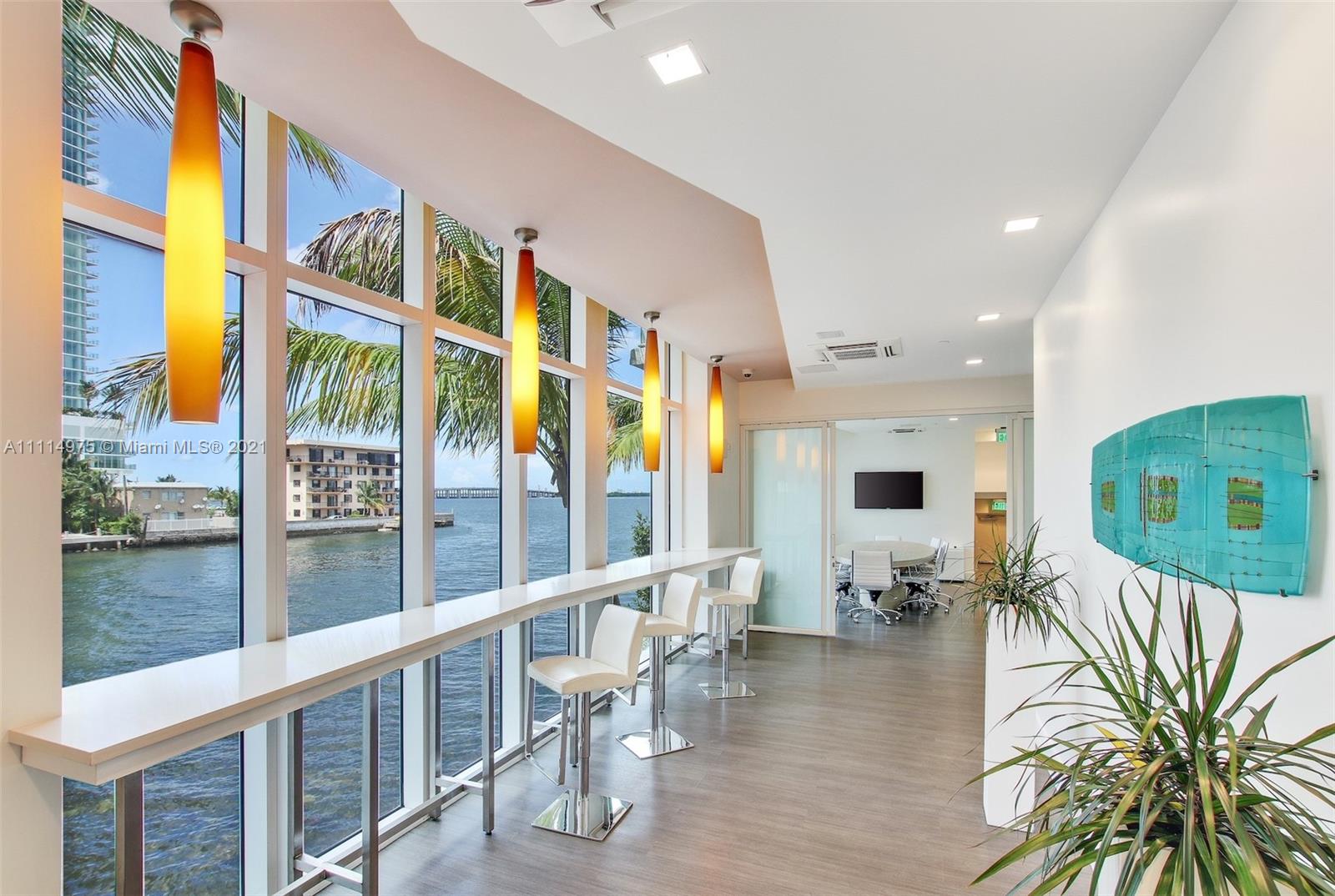 THE CRIMSON CONDOMINIUM - Residential