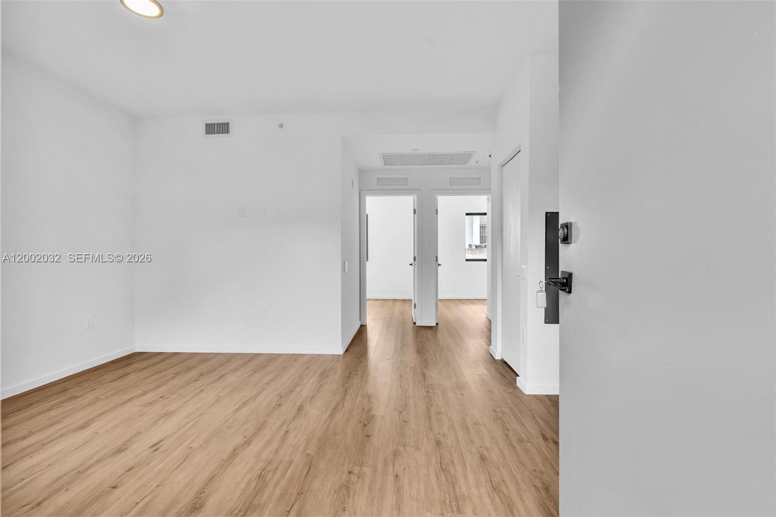 DE LEON PARK - Residential Lease