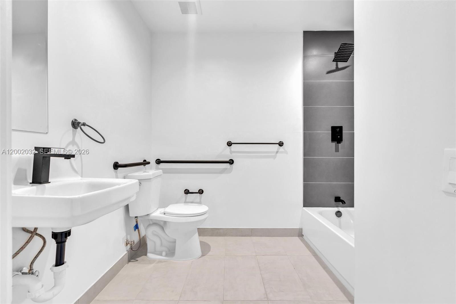 DE LEON PARK - Residential Lease