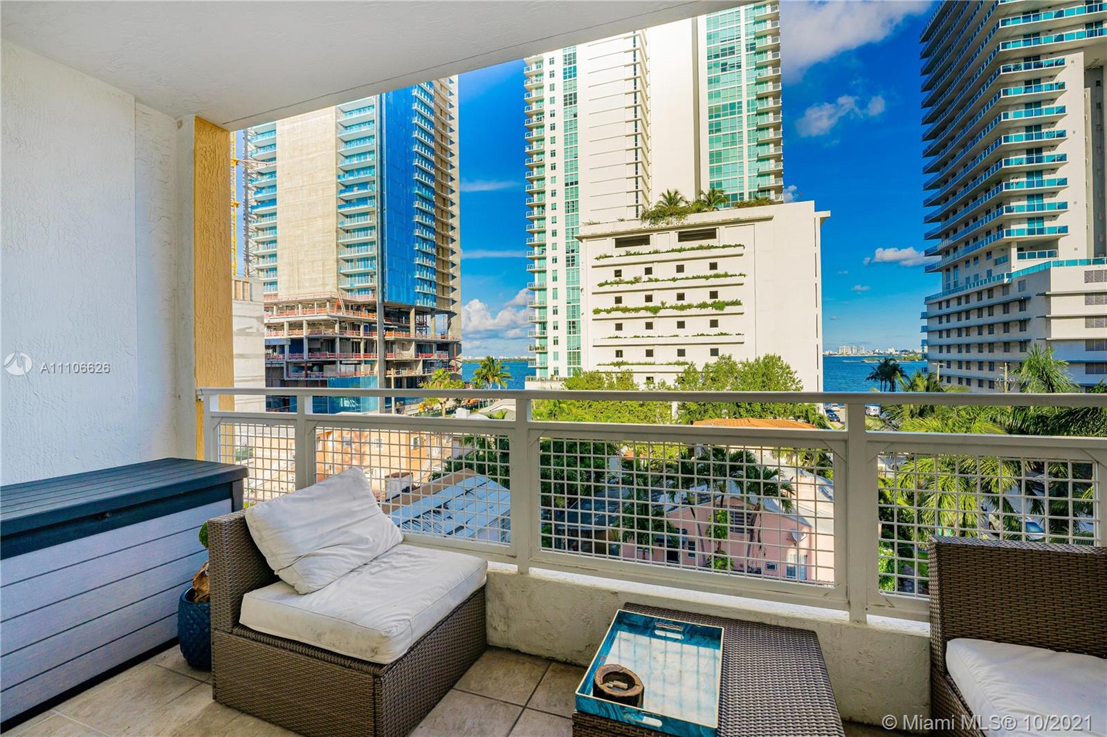 BAHIA BISCAYNE CONDO - Residential