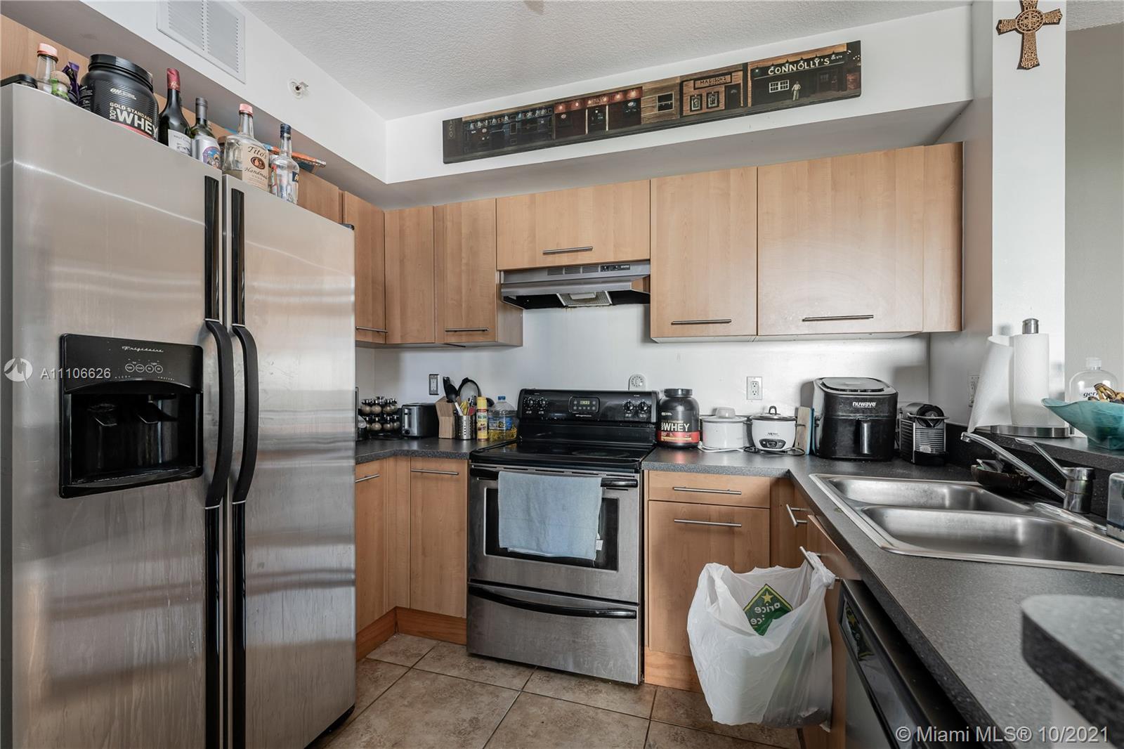 BAHIA BISCAYNE CONDO - Residential