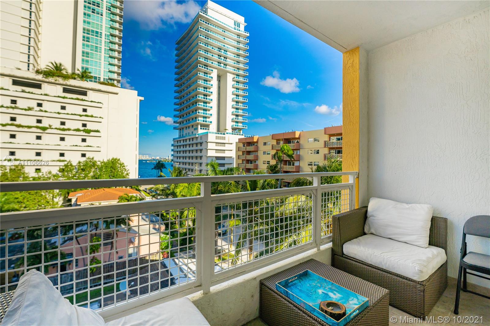 BAHIA BISCAYNE CONDO - Residential