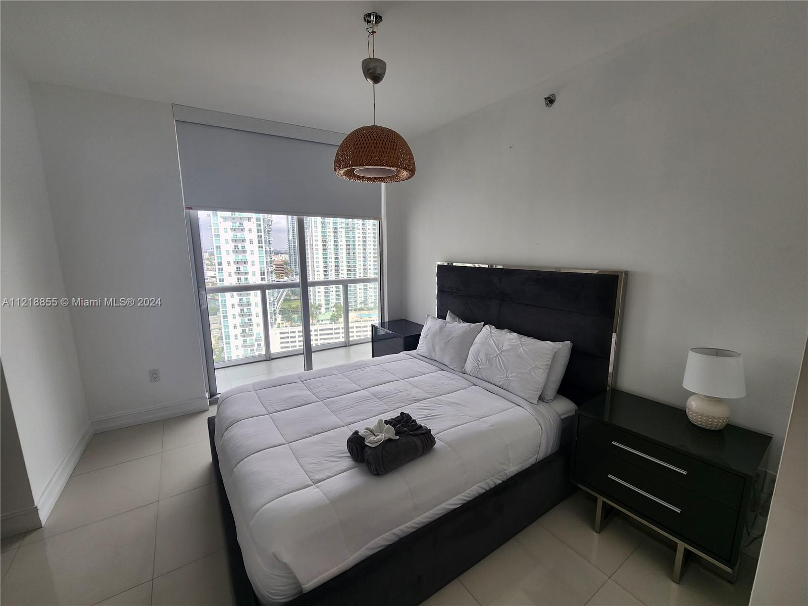 ICON BRICKELL CONDO - Residential