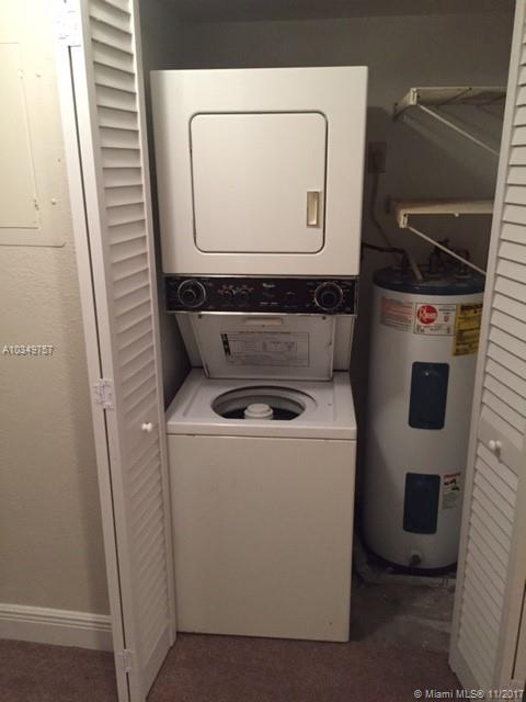 VILLAGE TOWNHOUSE POMPANO - Residential Lease