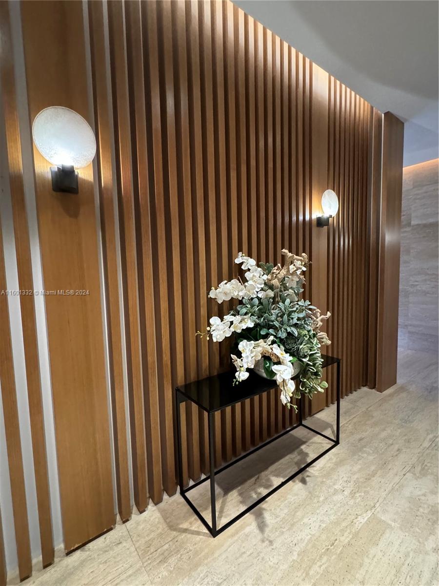 THE HARBOUR CONDO - Residential