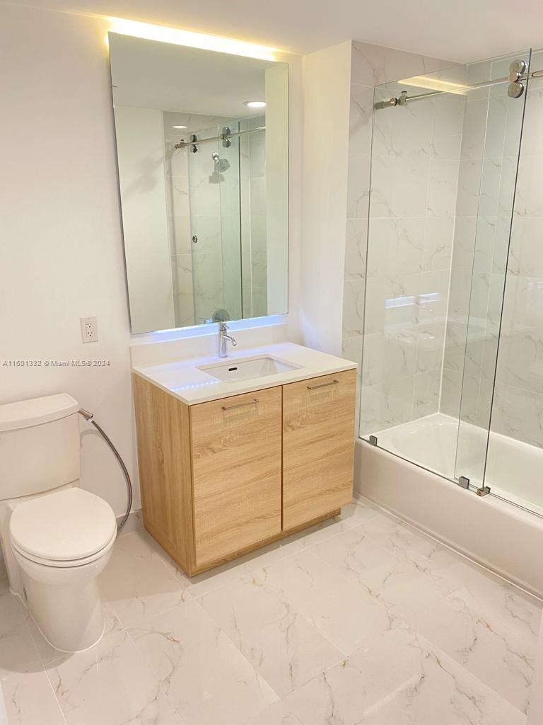 THE HARBOUR CONDO - Residential