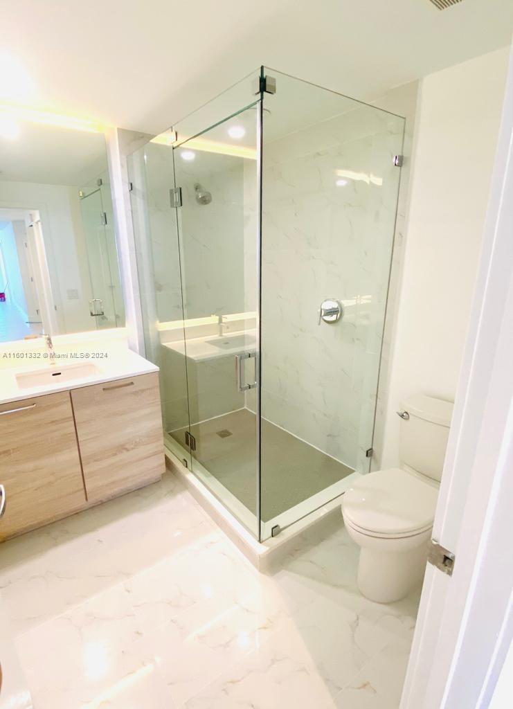 THE HARBOUR CONDO - Residential