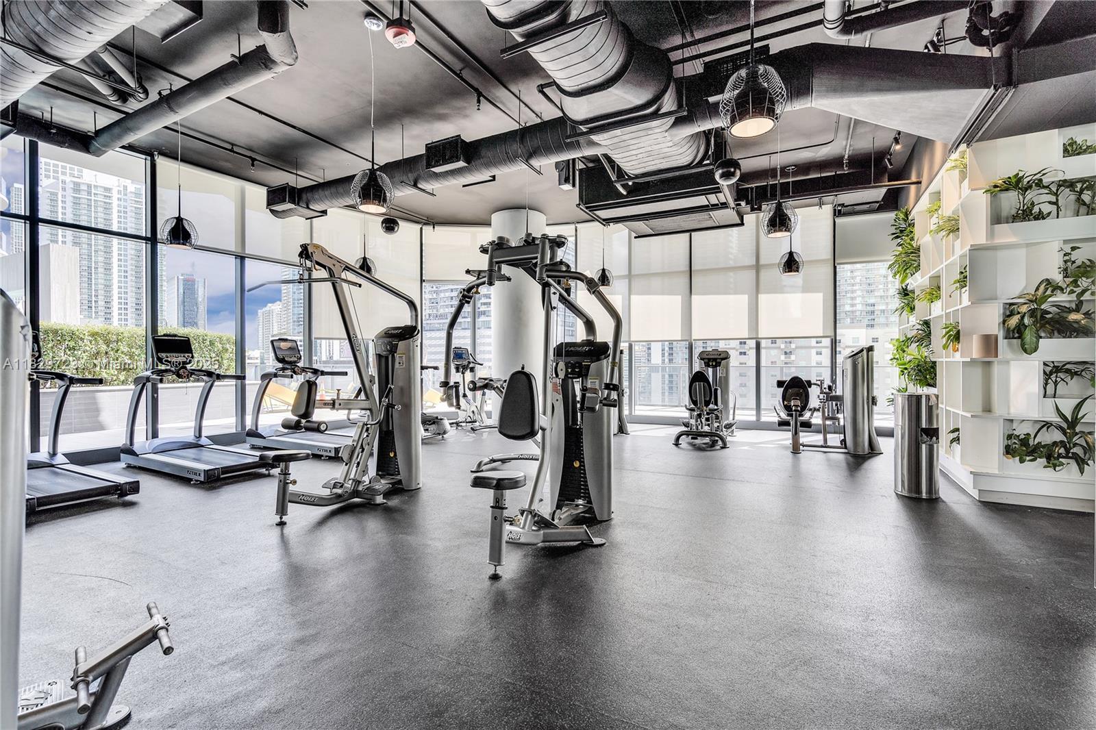 BRICKELL HEIGHTS EAST CON - Residential Lease