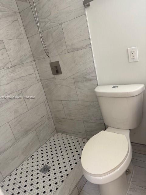 LAKESIDE ESTATES - Residential Lease