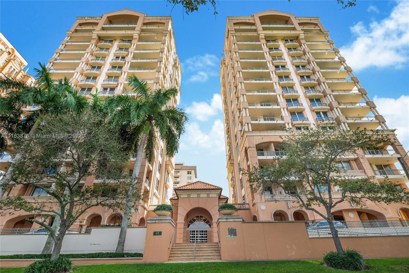 GABLES ON THE GREEN CONDO - Residential