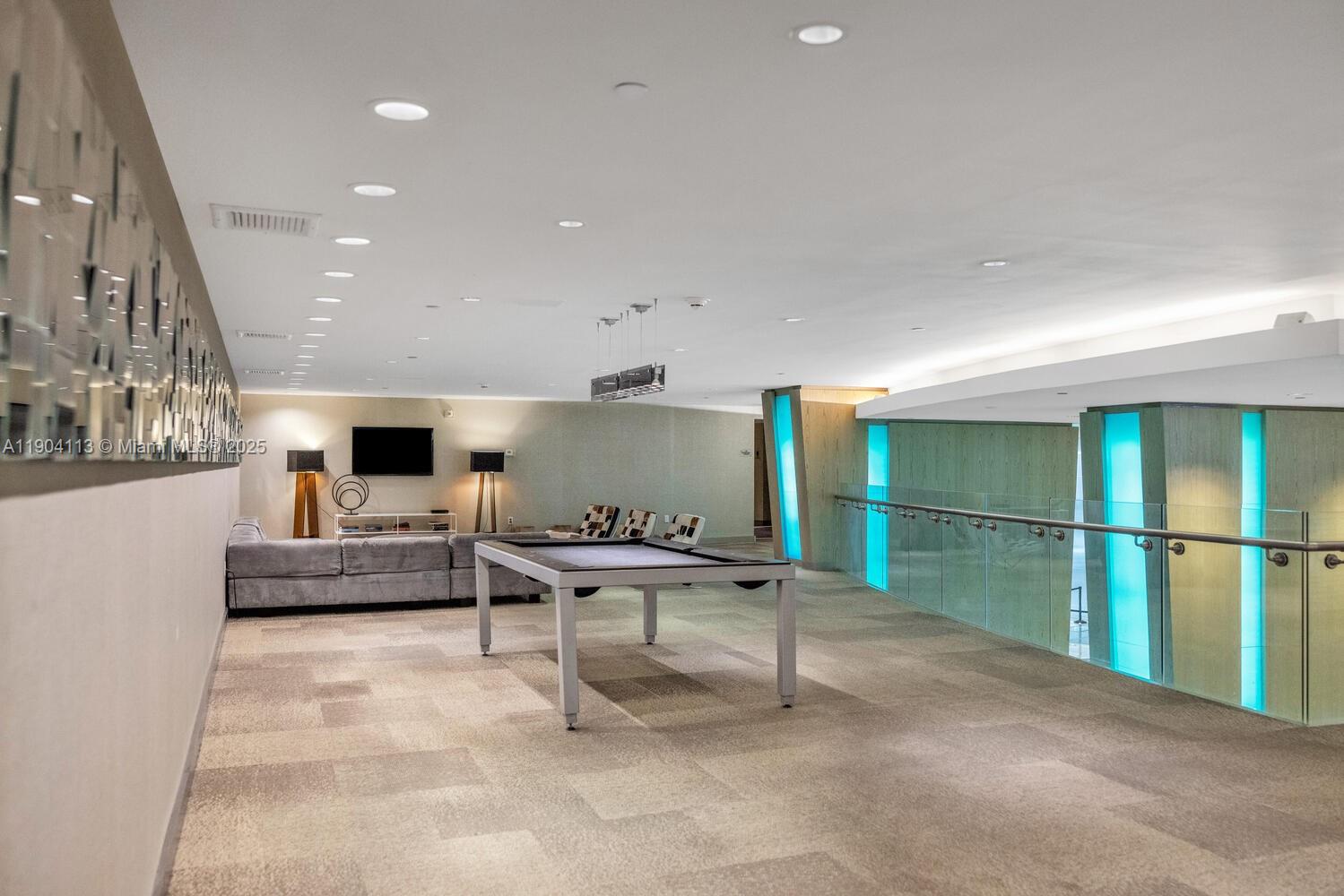 Mint Condominium - Residential