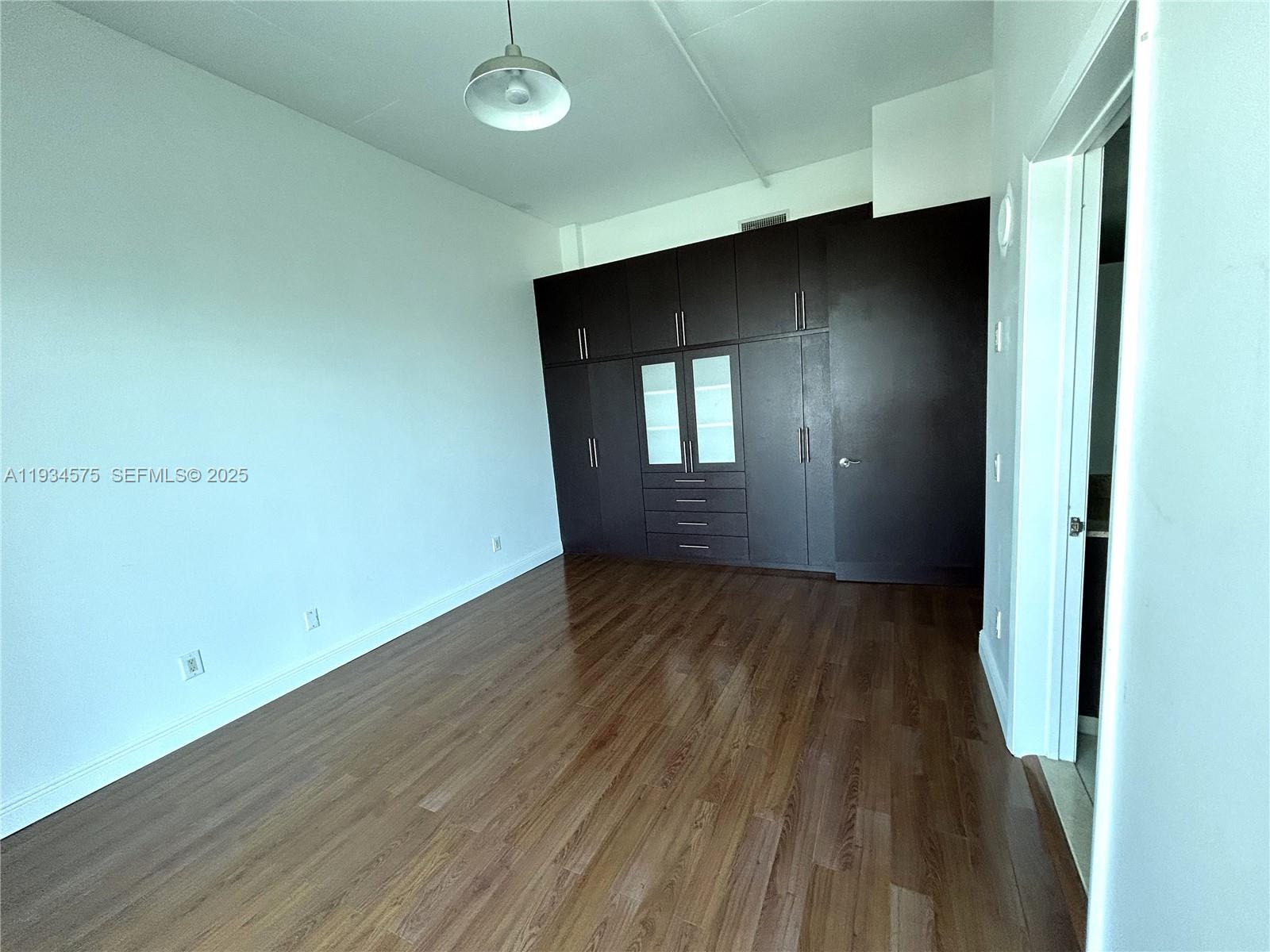 UPTOWN MARINA LOFTS CONDO - Residential