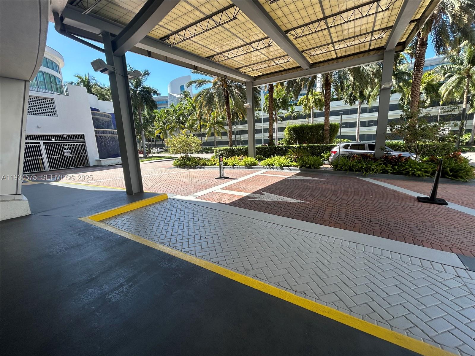 UPTOWN MARINA LOFTS CONDO - Residential