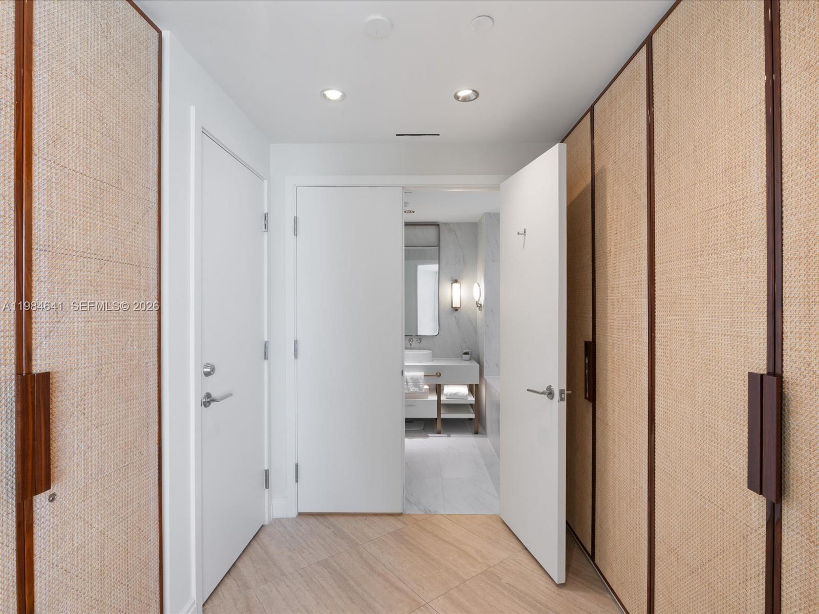 Four Seasons - Residential