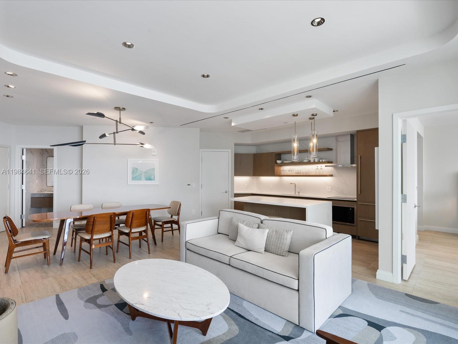 Four Seasons - Residential