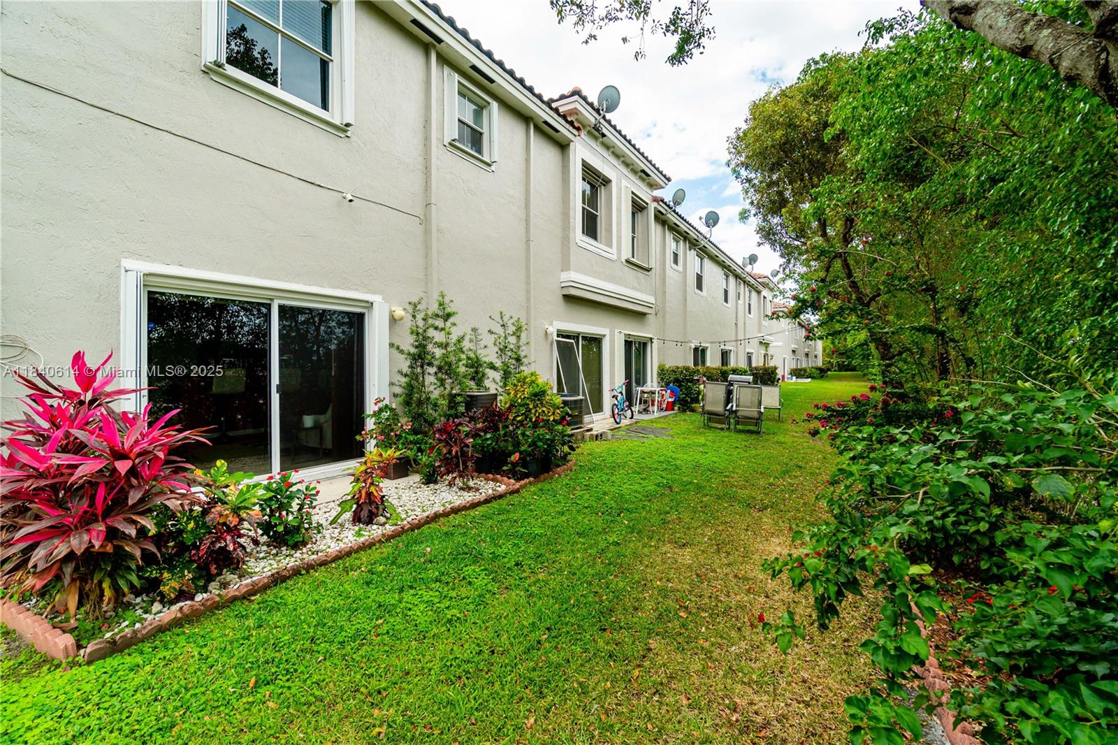 LAS TERRAZAS AT VIZCAYA C - Residential