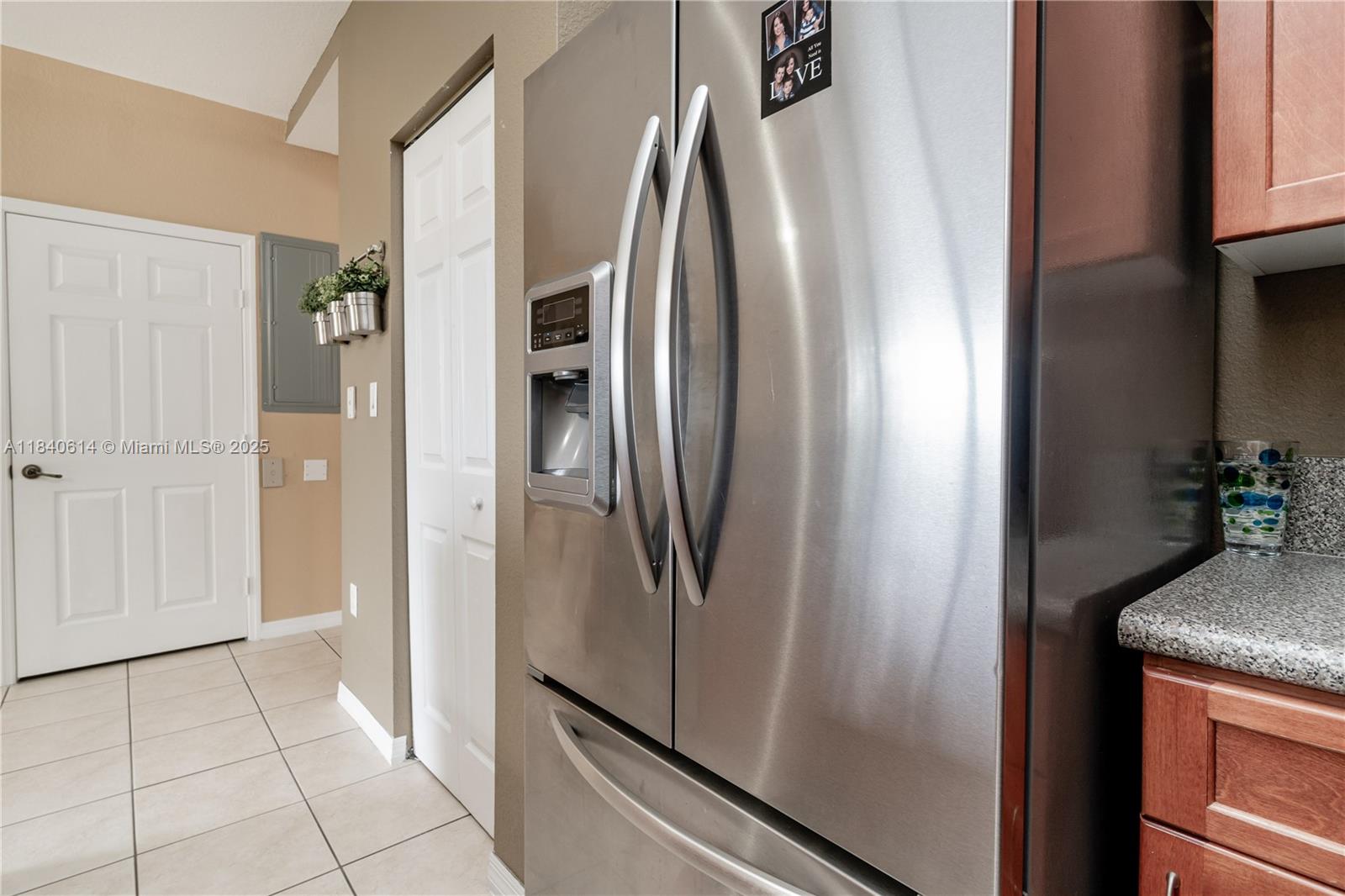 LAS TERRAZAS AT VIZCAYA C - Residential