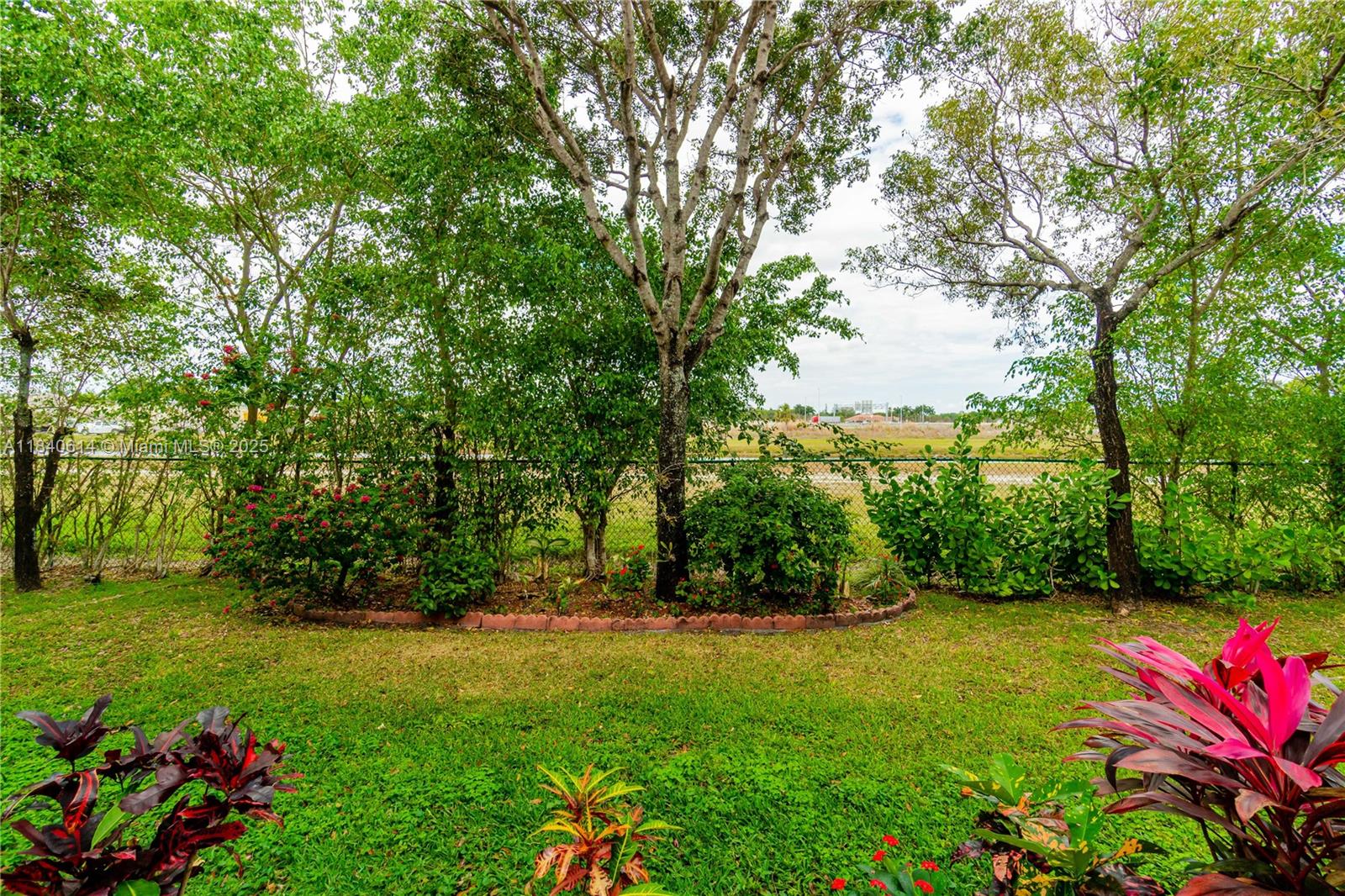 LAS TERRAZAS AT VIZCAYA C - Residential