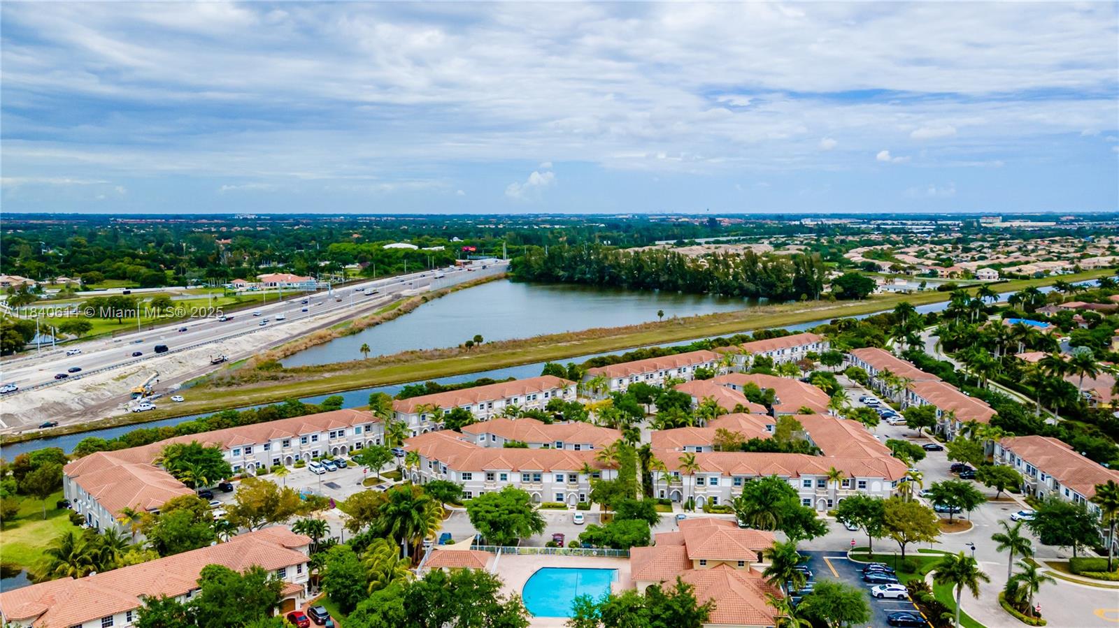 LAS TERRAZAS AT VIZCAYA C - Residential