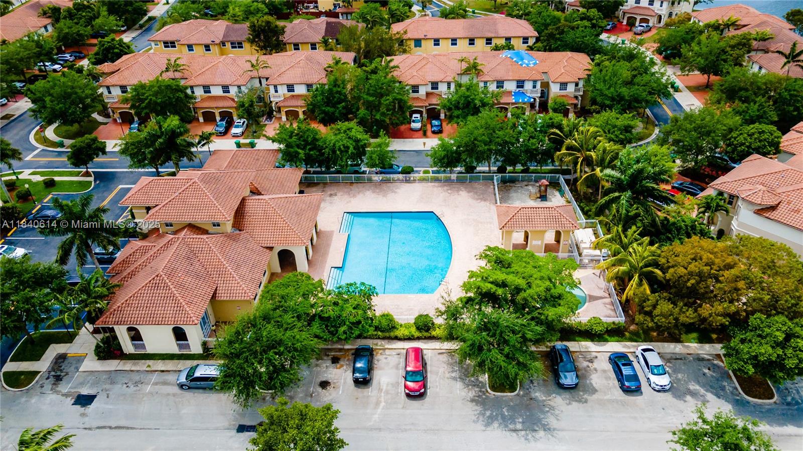 LAS TERRAZAS AT VIZCAYA C - Residential