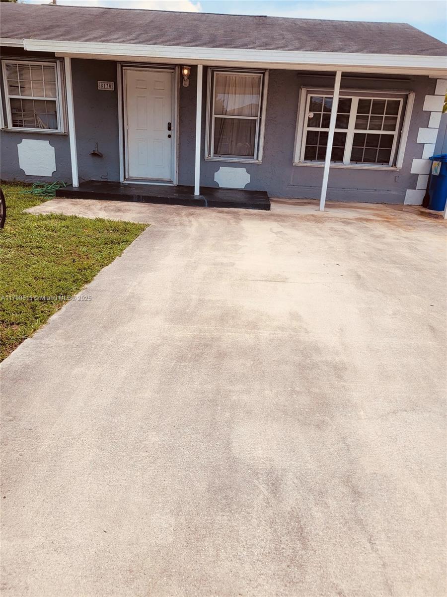 8130 Sw 7th Ct, North Lauderdale, Miami-Dade County, Florida - 3 Bedrooms  
2 Bathrooms - 