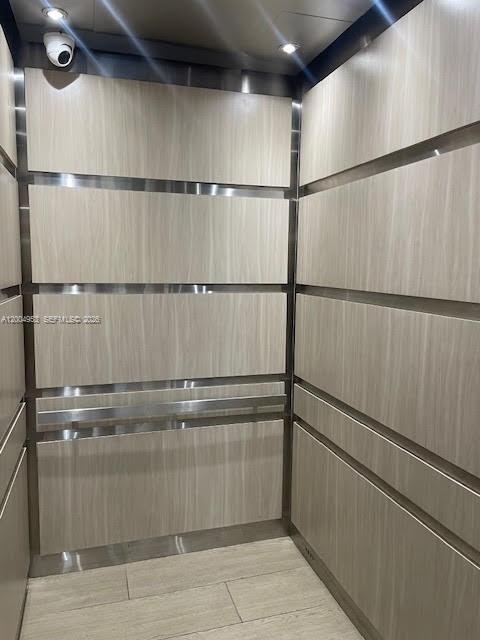 YOLANDA VILLAS CONDO - Residential