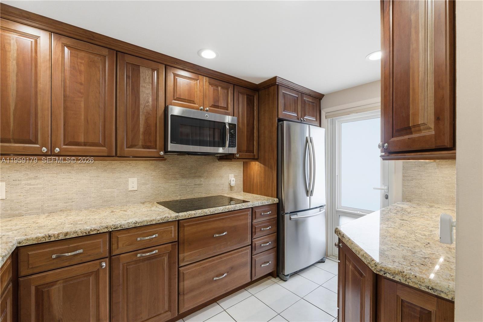 GARDEN-AIRE VILLAGE SOUTH - Residential