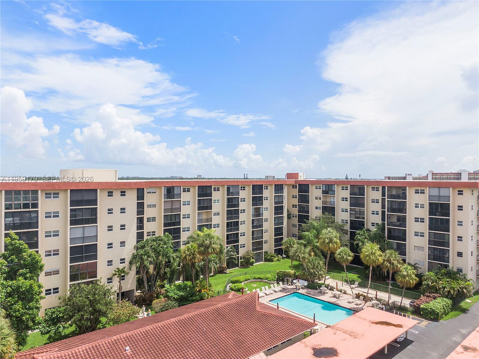 GARDEN-AIRE VILLAGE SOUTH - Residential