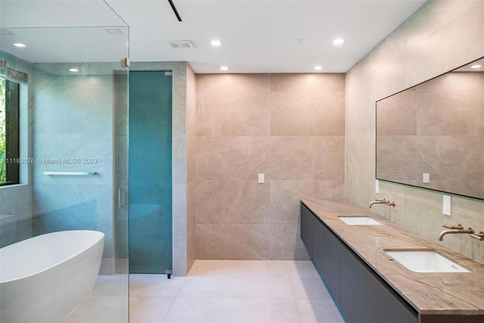 OCEAN VIEW HEIGHTS - Residential