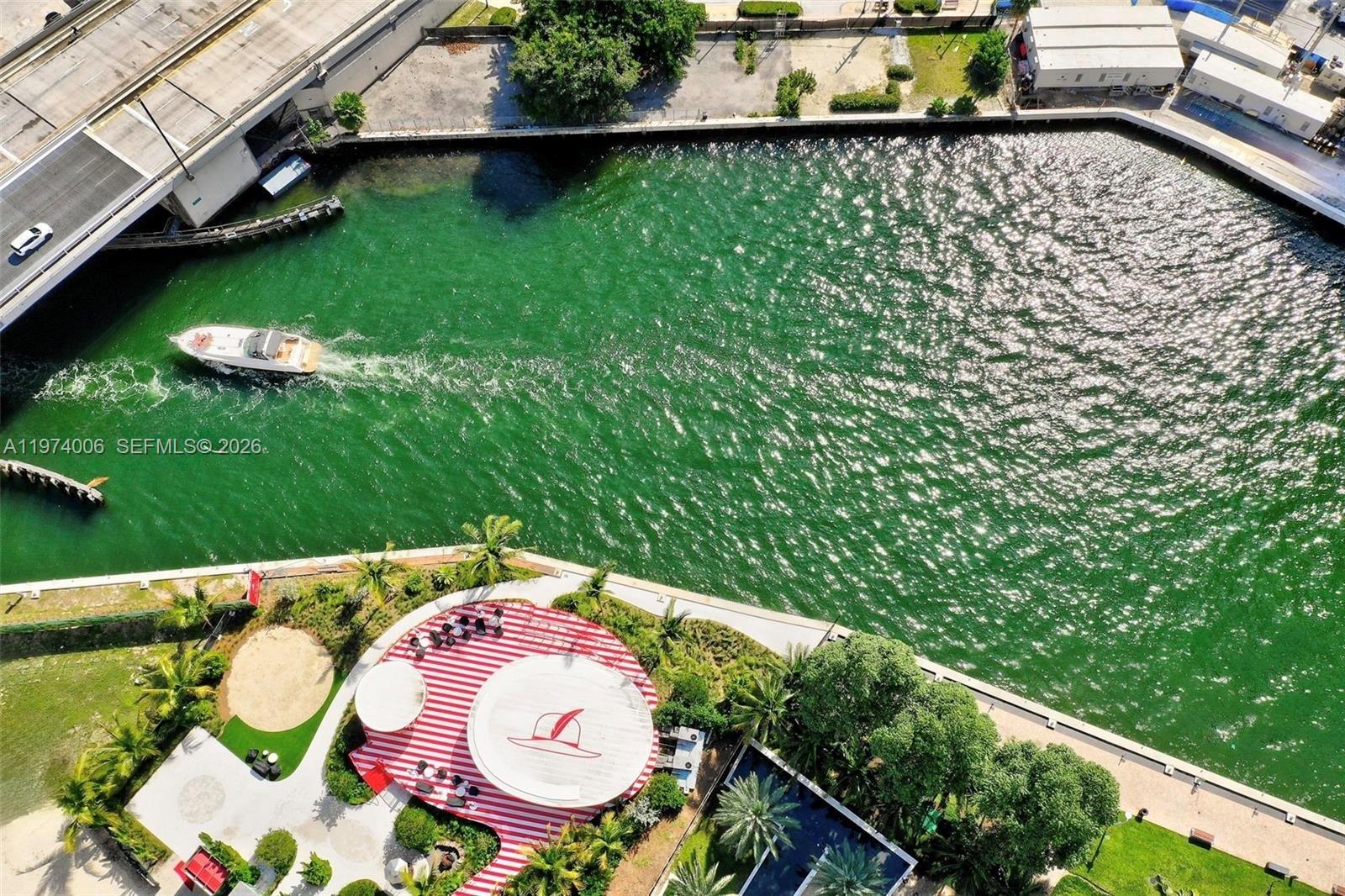 WIND CONDO - Residential Lease