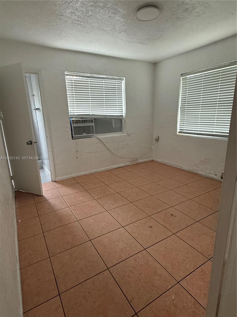 102 NW 1st Ave 102