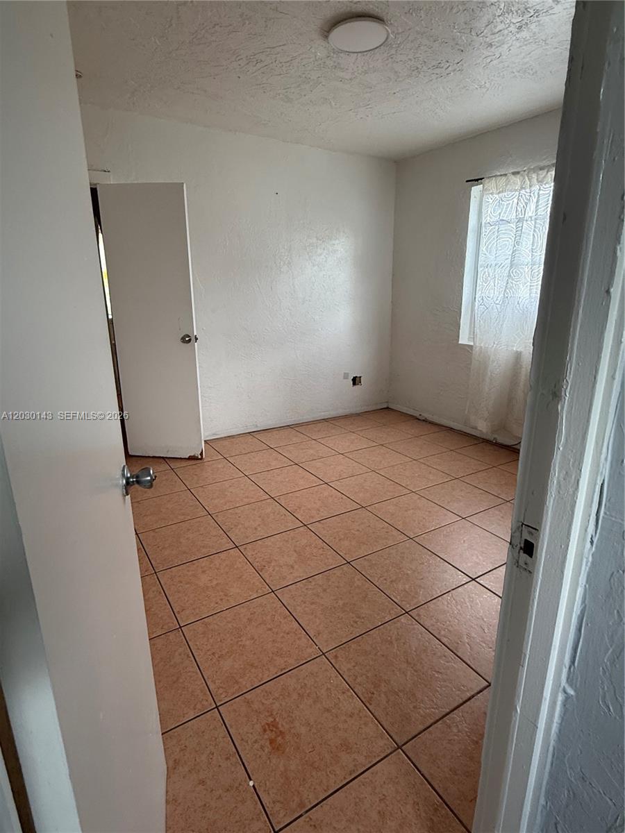 102 NW 1st Ave 102