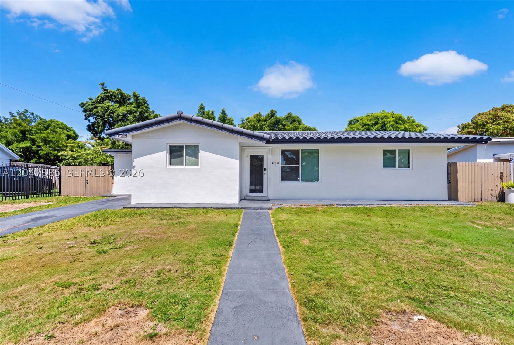 Photo 1 of 30 — 17841 SW 112th Pl, Miami, FL 33157