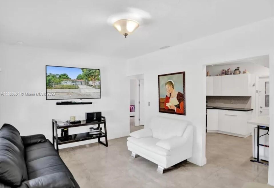 PALM PARK AMD - Residential Lease