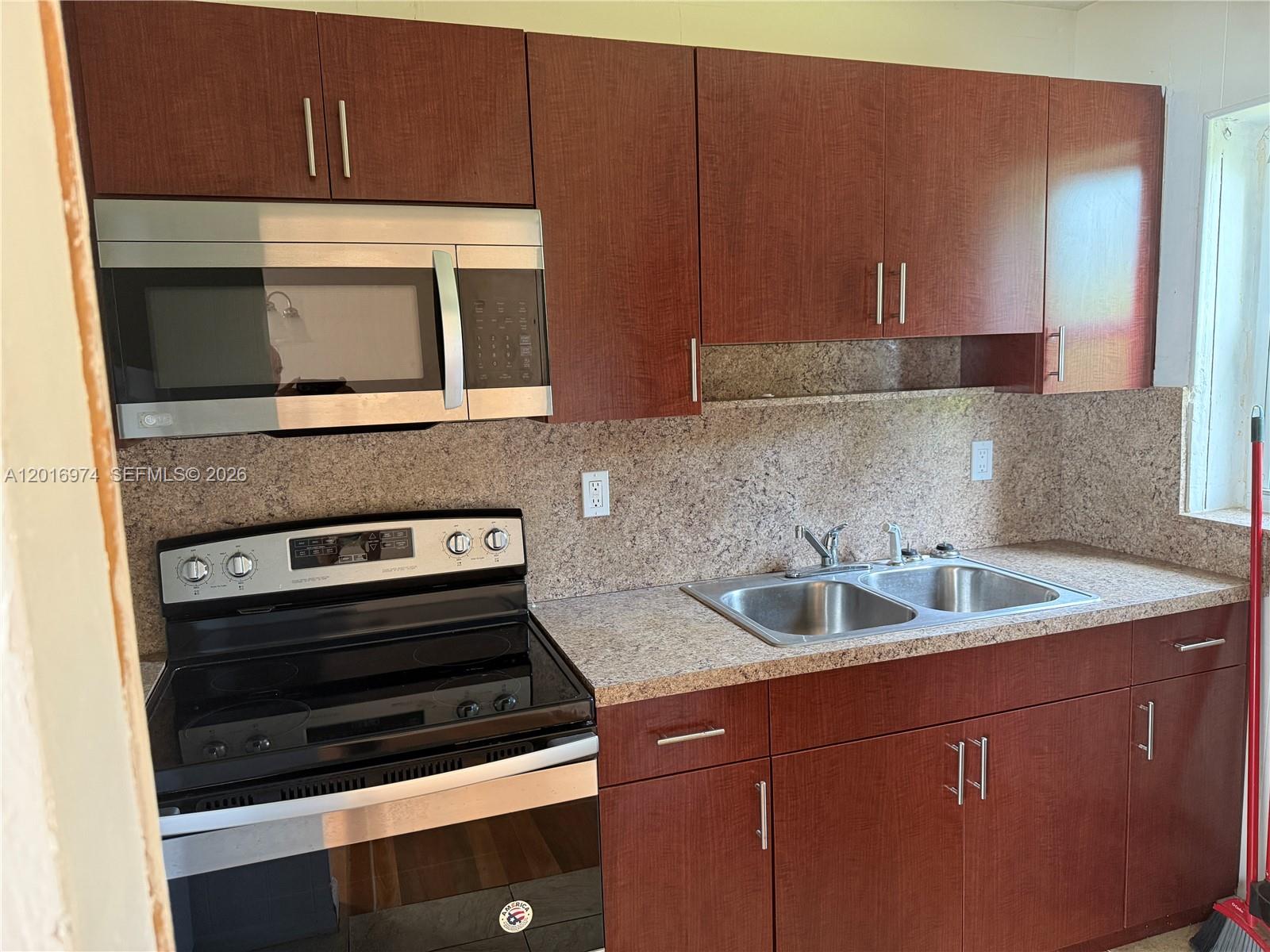 FLORAL PK 1ST AMD - Residential