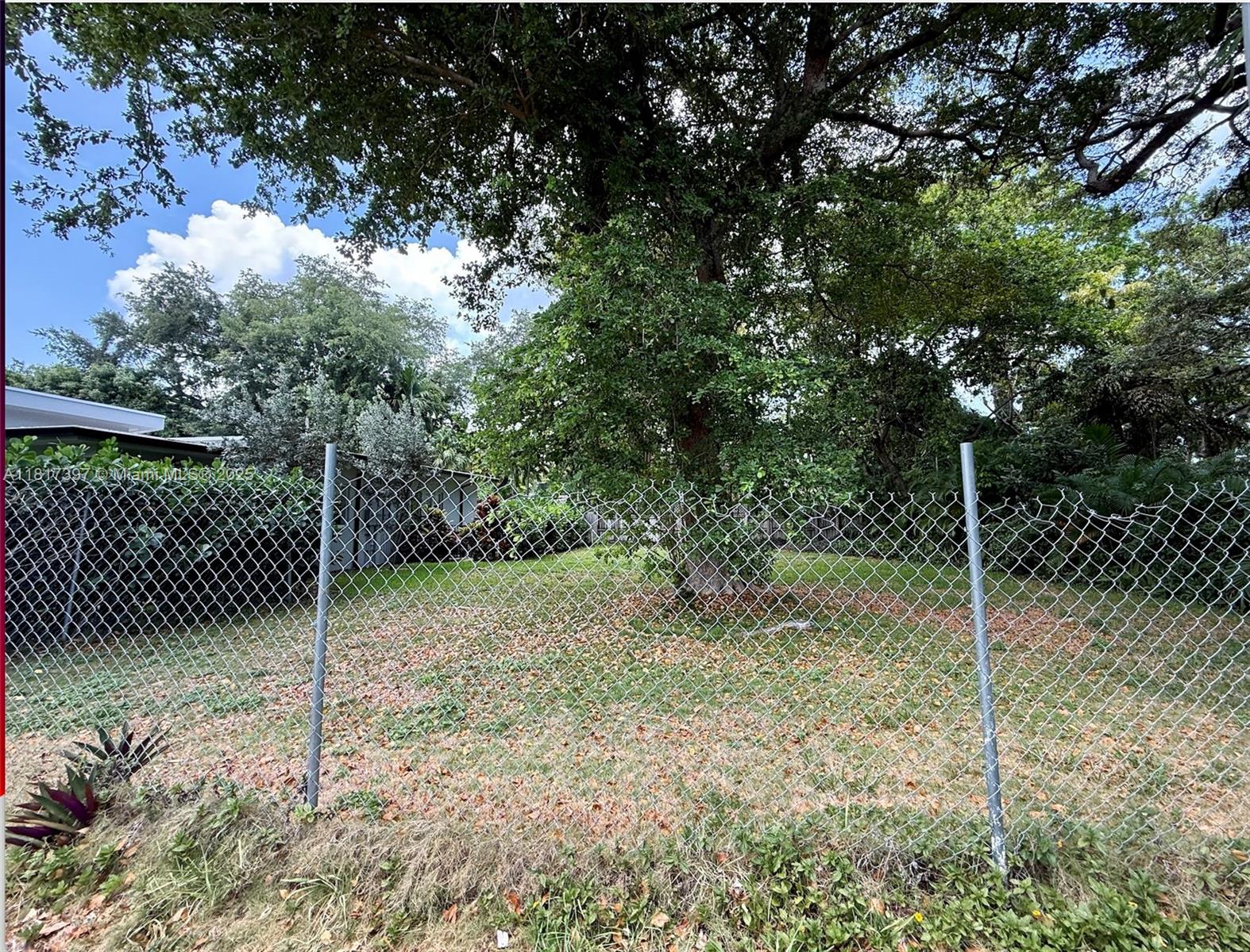 Located in the heart of Miami’s historic neighborhood, this 5,490 sq. ft. vacant lot offers endless possibilities. Nestled on one of the oldest and most iconic streets in the area, this property is surrounded by the rich architecture and unique charm that define this district. Positioned in the highly sought-after ZIP Code 33138, this lot is ideal for building a luxury residence, a boutique project, or an investment with significant appreciation potential. Just minutes away from vibrant cultural life, top-tier restaurants, and the shores of Biscayne Bay, this property blends history and modern living in an unbeatable location. Don’t miss the chance to be part of this historic and exclusive community. Contact us today for more information and discover the potential of this incredible lot