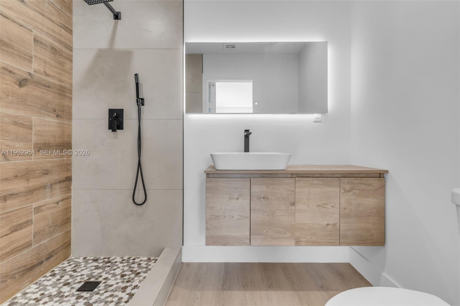 GRATIGNY HEIGHTS 2ND ADDN - Residential