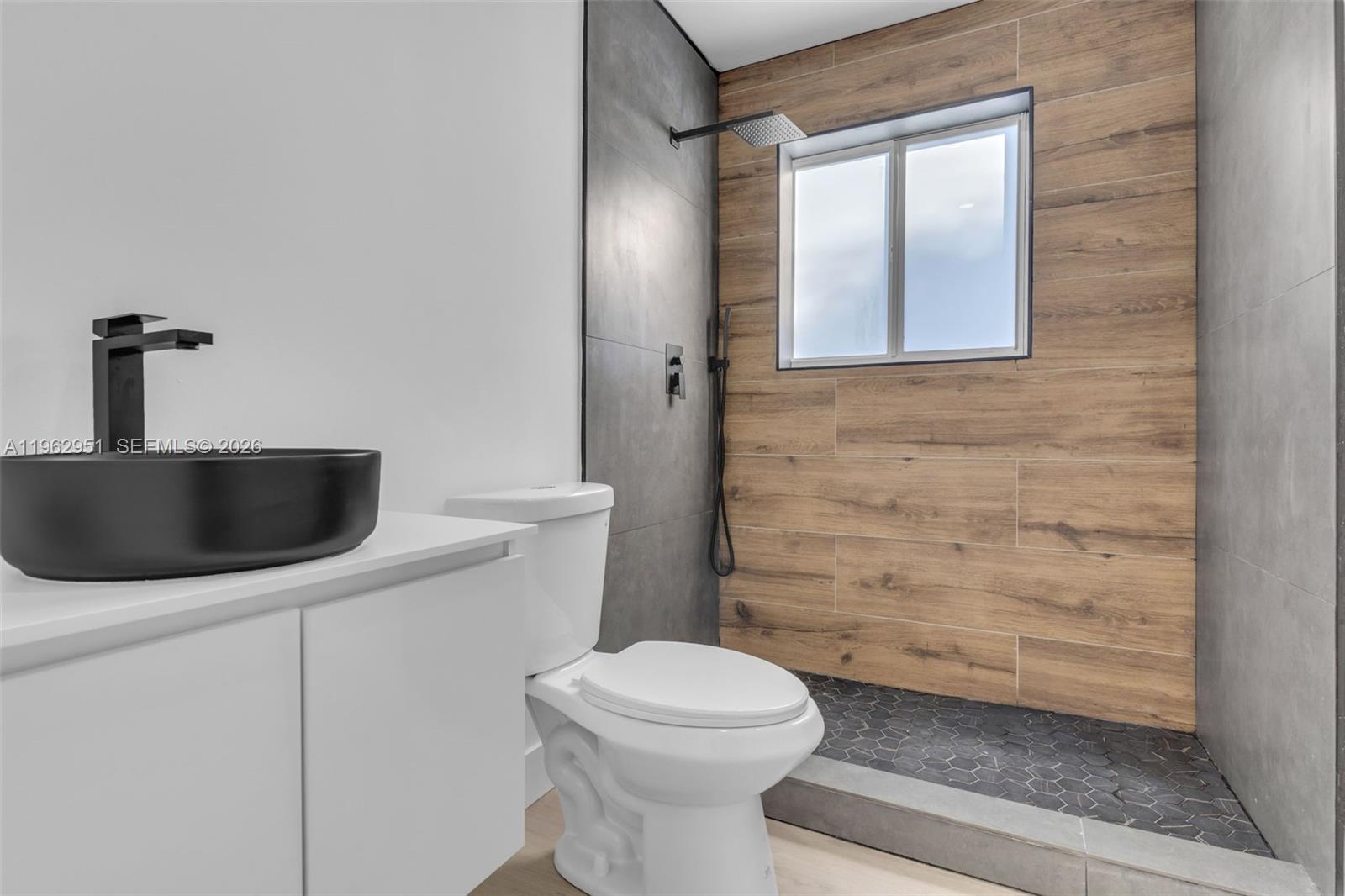 GRATIGNY HEIGHTS 2ND ADDN - Residential