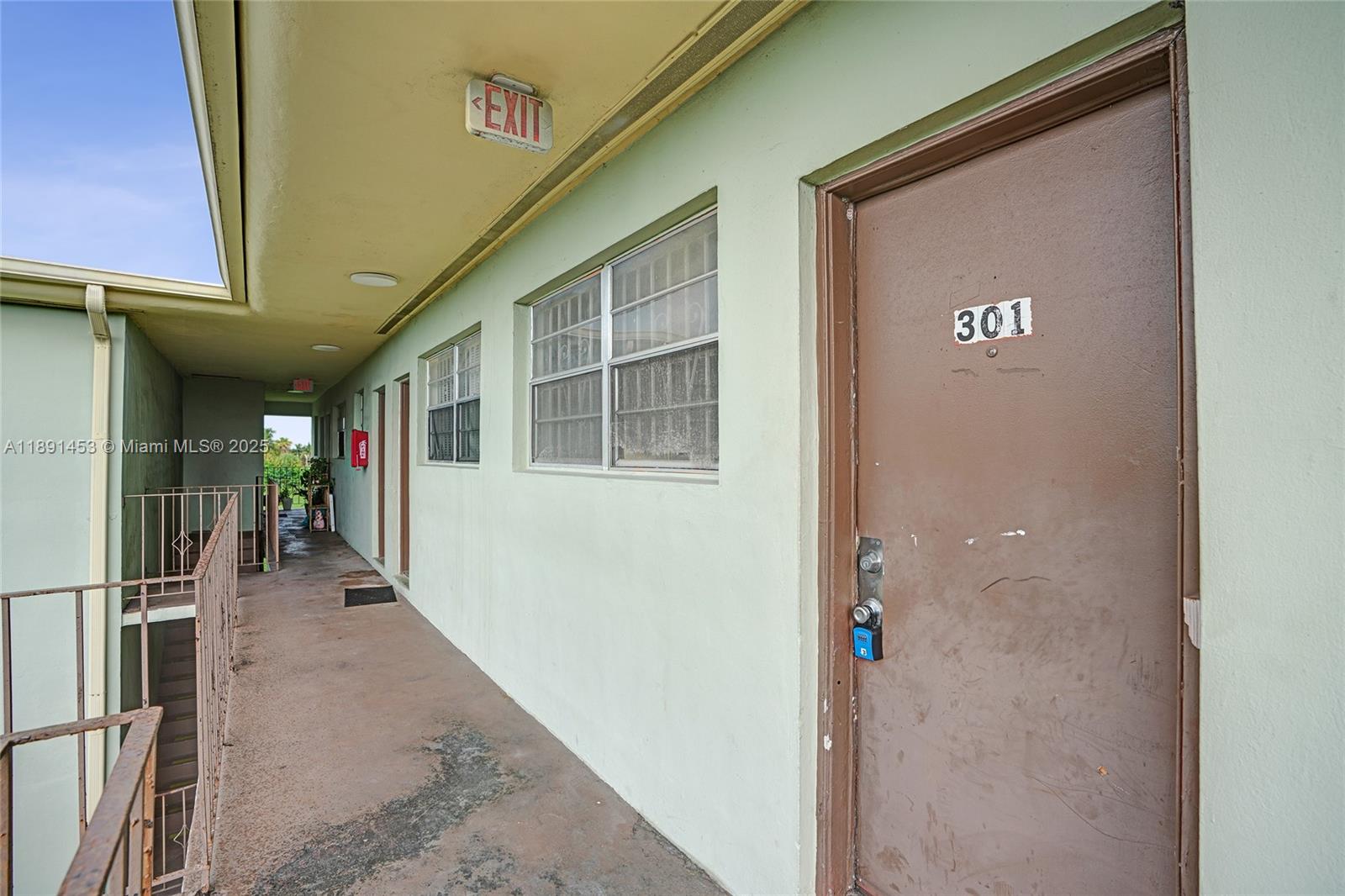 REPLAT OF A PORTION OF BL - Residential Lease