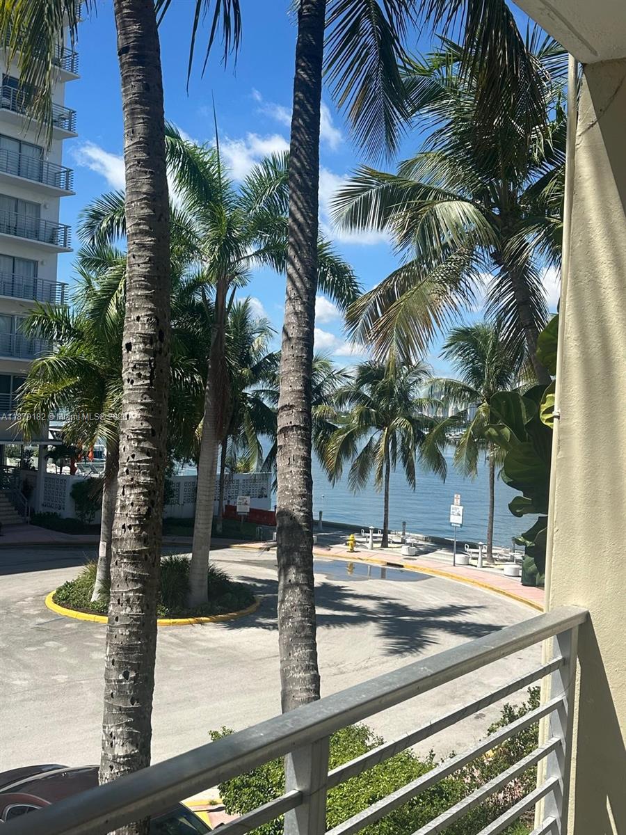Large one bedroom completely removed with new floors, bathroom and kitchen. Beautiful view of the intracoastal from the bedroom and the living dining room. Gorgeous view of the intracoastal from the pool. Covered parking garage. On site laundry.