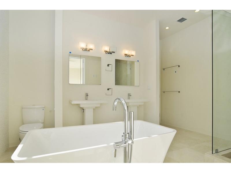 ALTOS DEL MAR NO 5 - Residential