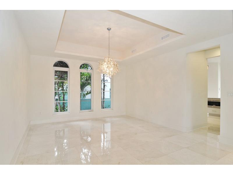 ALTOS DEL MAR NO 5 - Residential
