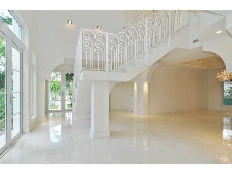 ALTOS DEL MAR NO 5 - Residential