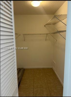 CLUB QUARTERS AT RAINTREE - Residential Lease