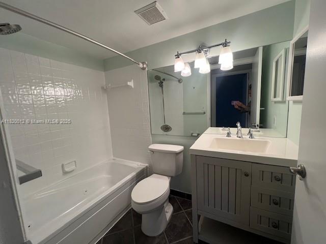 CLUB QUARTERS AT RAINTREE - Residential Lease