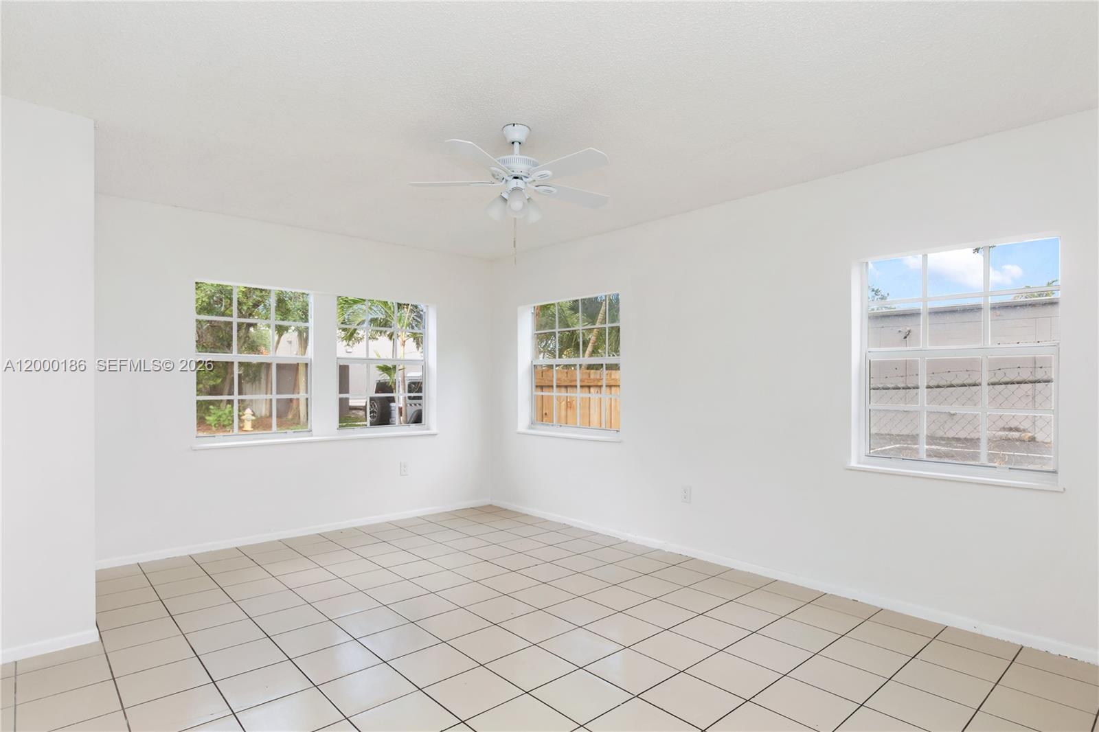 DANIA HEIGHTS EXT - Residential