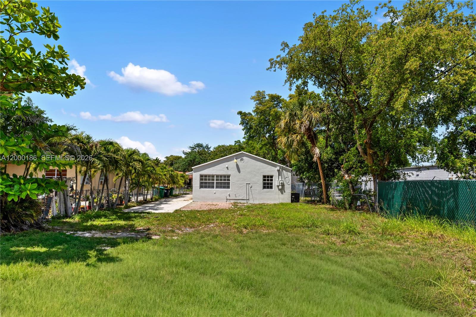 DANIA HEIGHTS EXT - Residential