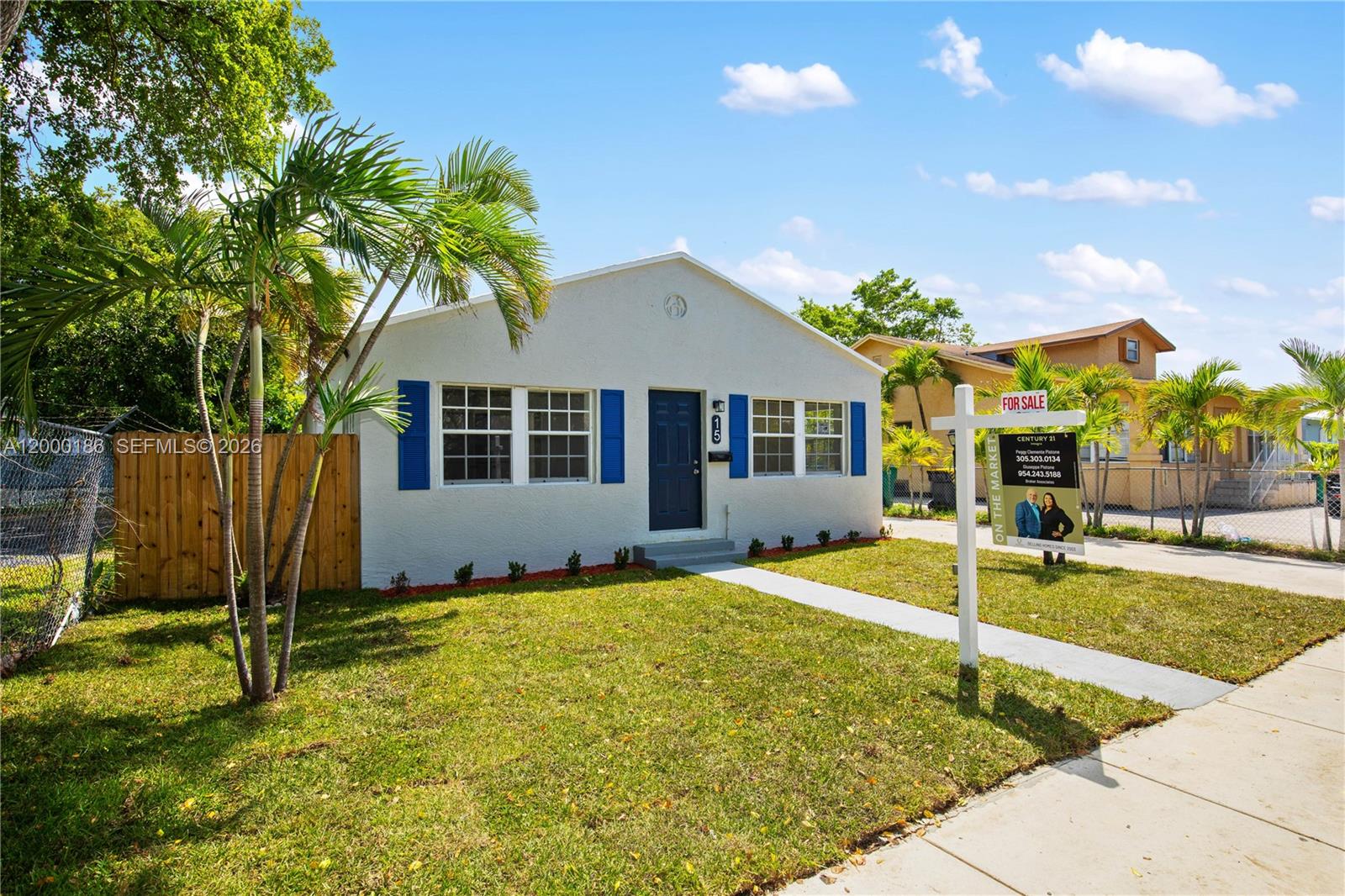 DANIA HEIGHTS EXT - Residential